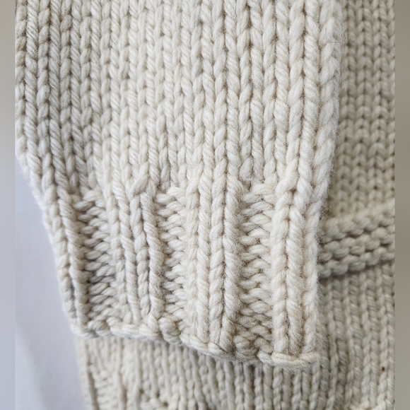 Incredible Hand Knit Blue Ivory Fair Isle Yolk Shawl Collar Zip Up Wool Sweater - Picture 2 of 8